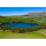 Puzzle Bluebird Lac Pavin en Auvergne 1000 pièces